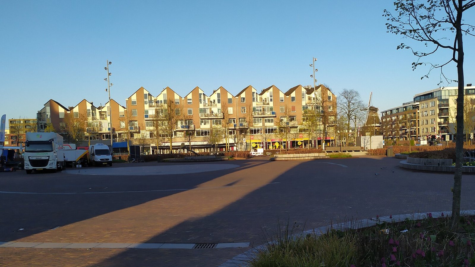 Het Spanjaardsgat in Ede met de Grote Kerk